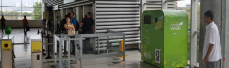 Metro de Medellín abre el quinto punto de recarga verde en la estación Itagüí